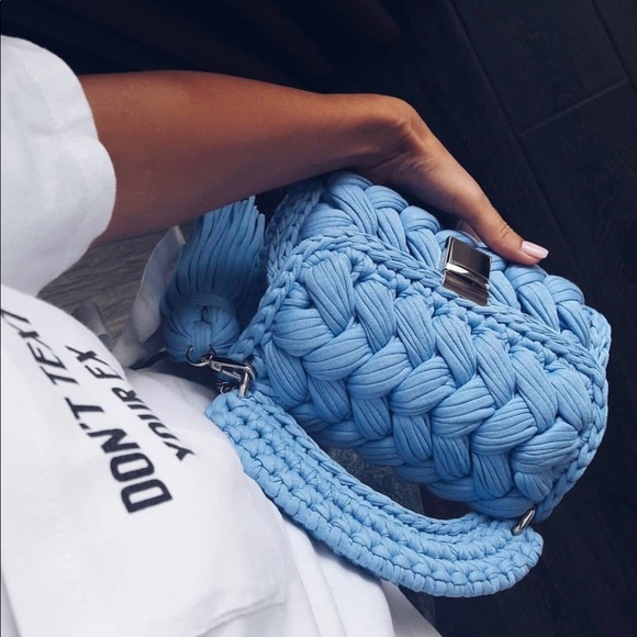 CROCHET PURSES WITH A HANDLE & CHAINS - Picture 7 of 7